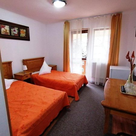Casa Magica Буштени Экстерьер фото